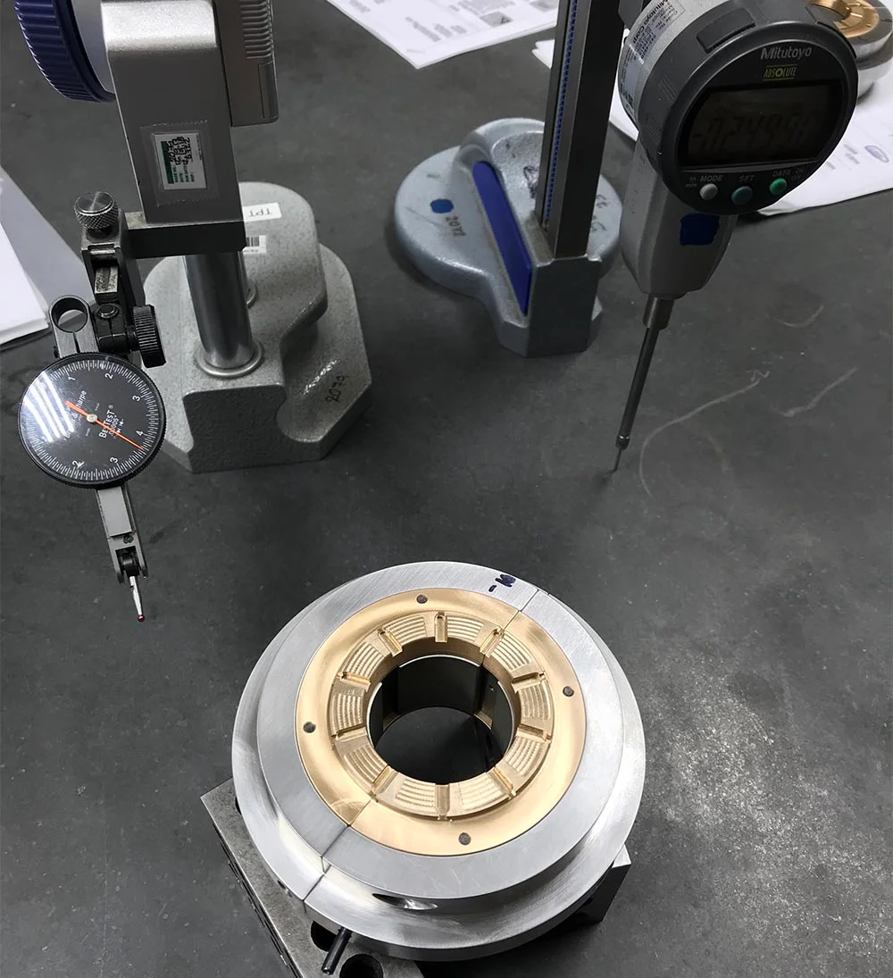 Bearing inspection of combination tilt pad journal and compound taperland thrust bearing